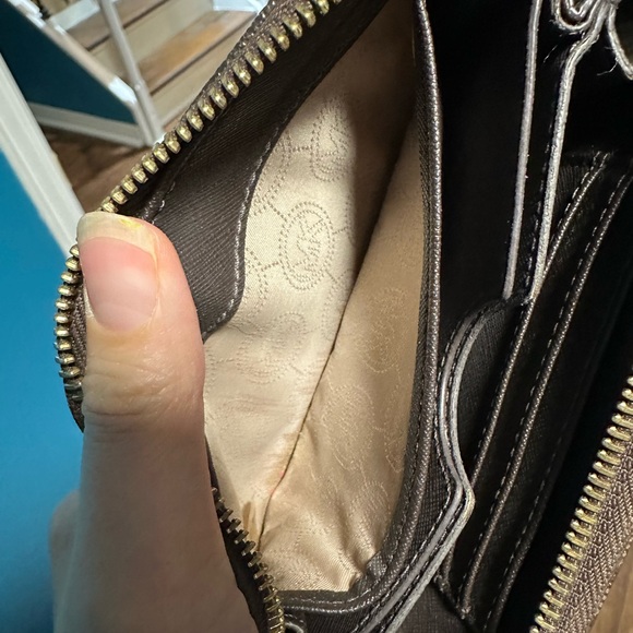 Michael Kors wallet - Picture 4 of 7